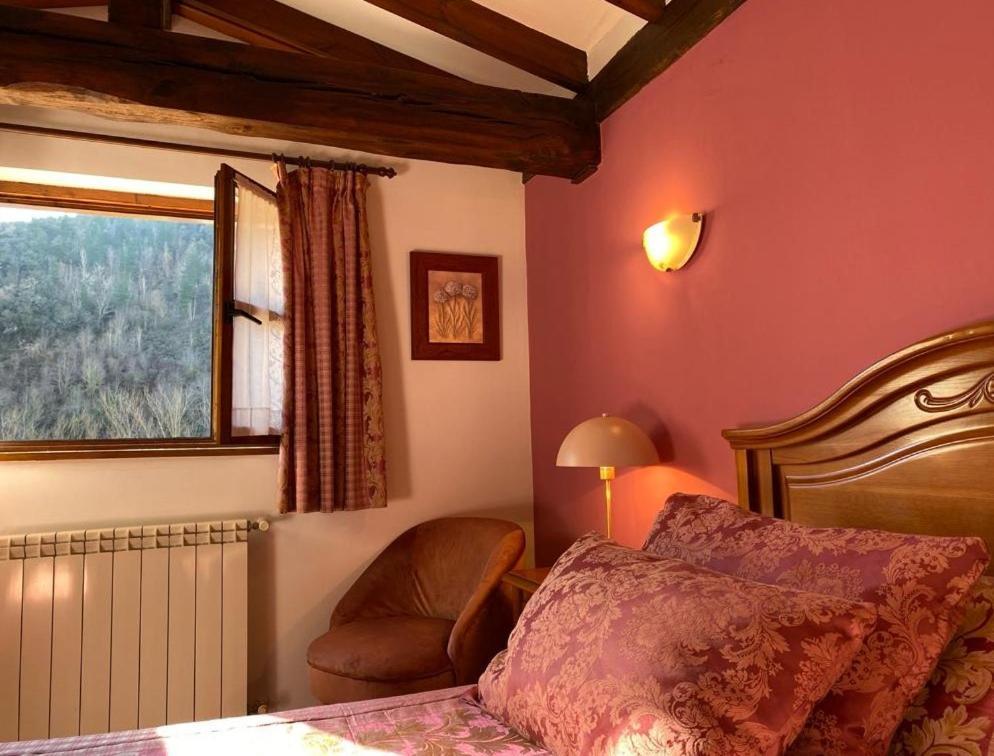 Picos De Europa Suites And Rooms Turieno Eksteriør billede