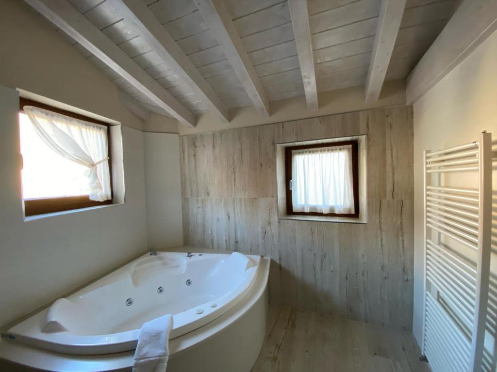 Picos De Europa Suites And Rooms Turieno Eksteriør billede